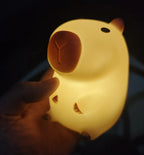 Capivara Luz Noturna de Silicone  Fofo novo adequada para quarto